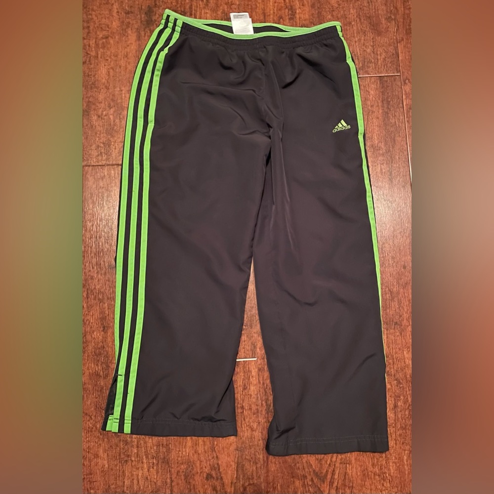 Adidas small women’s shorts